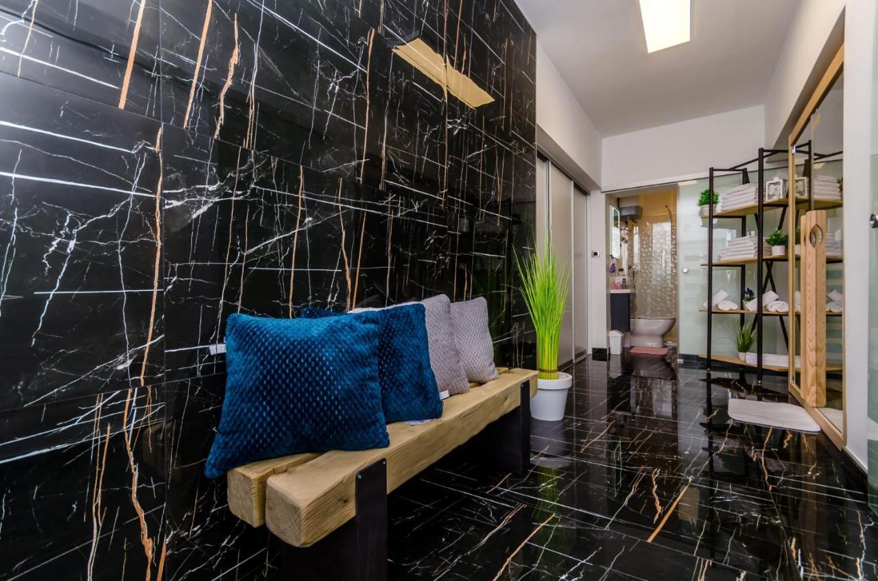 Deluxe Double Room With Sauna And Pool Каштела Экстерьер фото